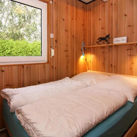 Attraktiver In An Der Nordsee, Cleaning Included Prázdninový dům Warwerort